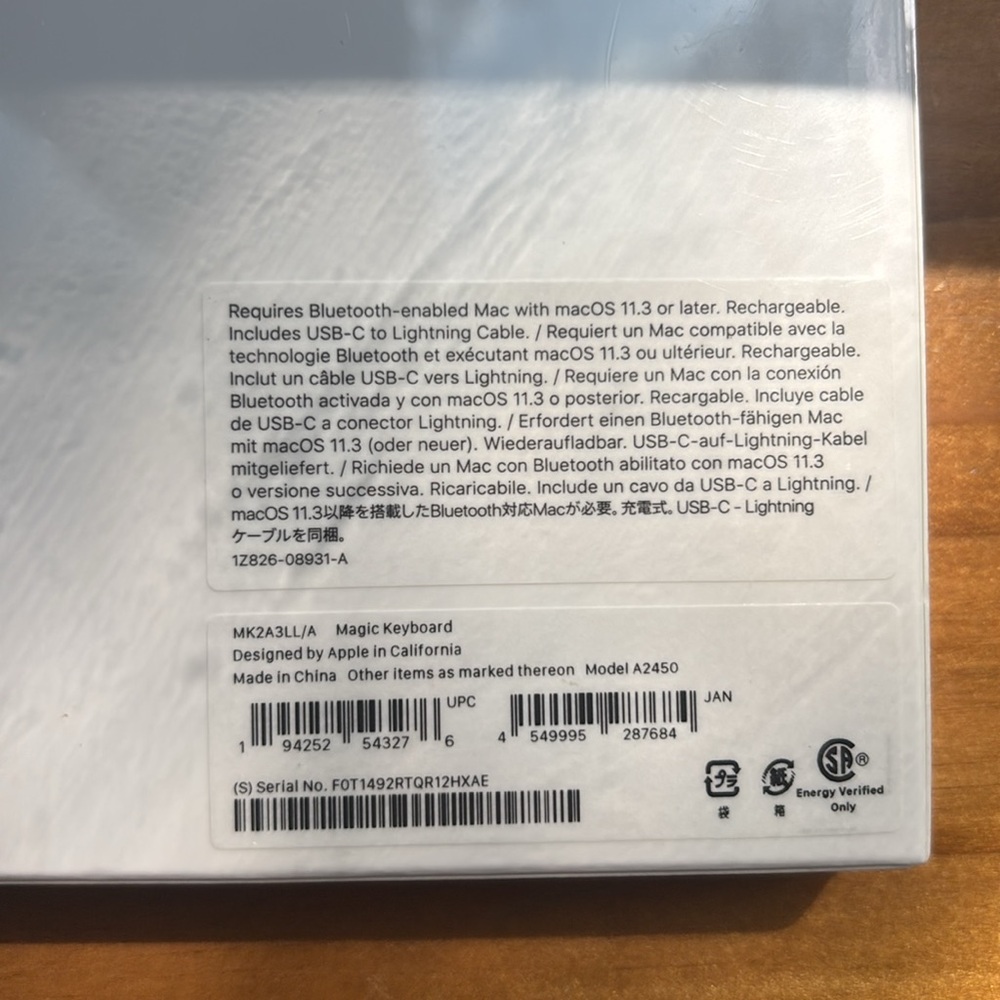 NEW! Apple Magic Keyboard in Box. Wireless - Picture 3 of 4